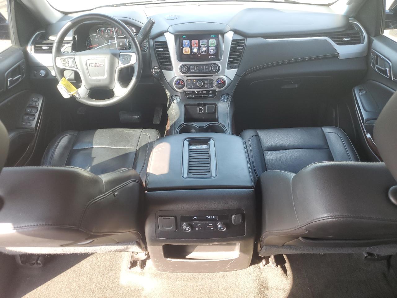 2017 GMC Yukon - Image 8