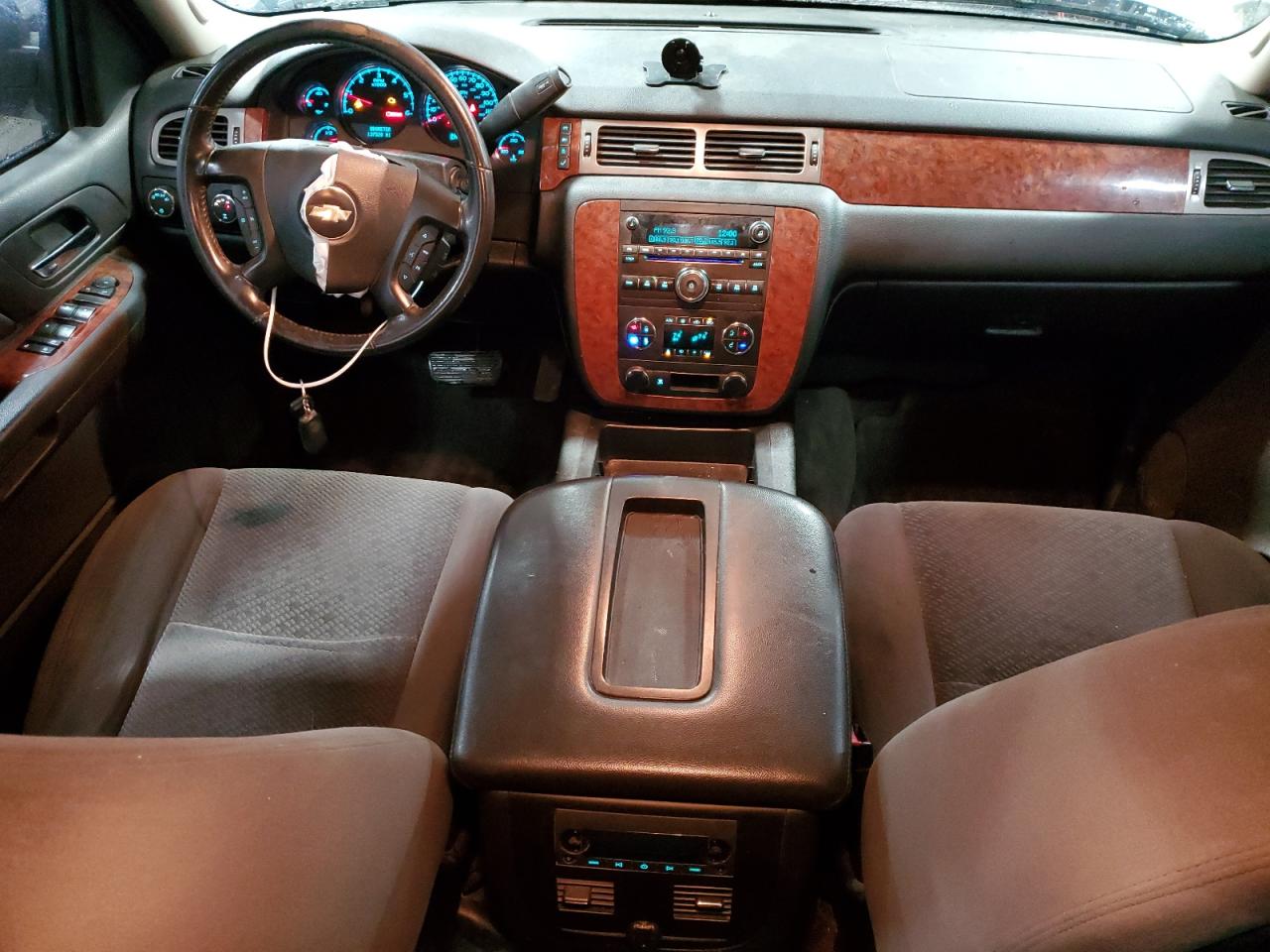 2008 Chevrolet Avalanche - Image 8
