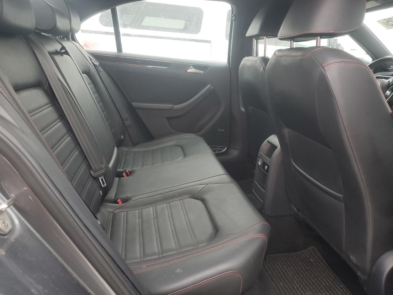 2016 Volkswagen Jetta - Image 10