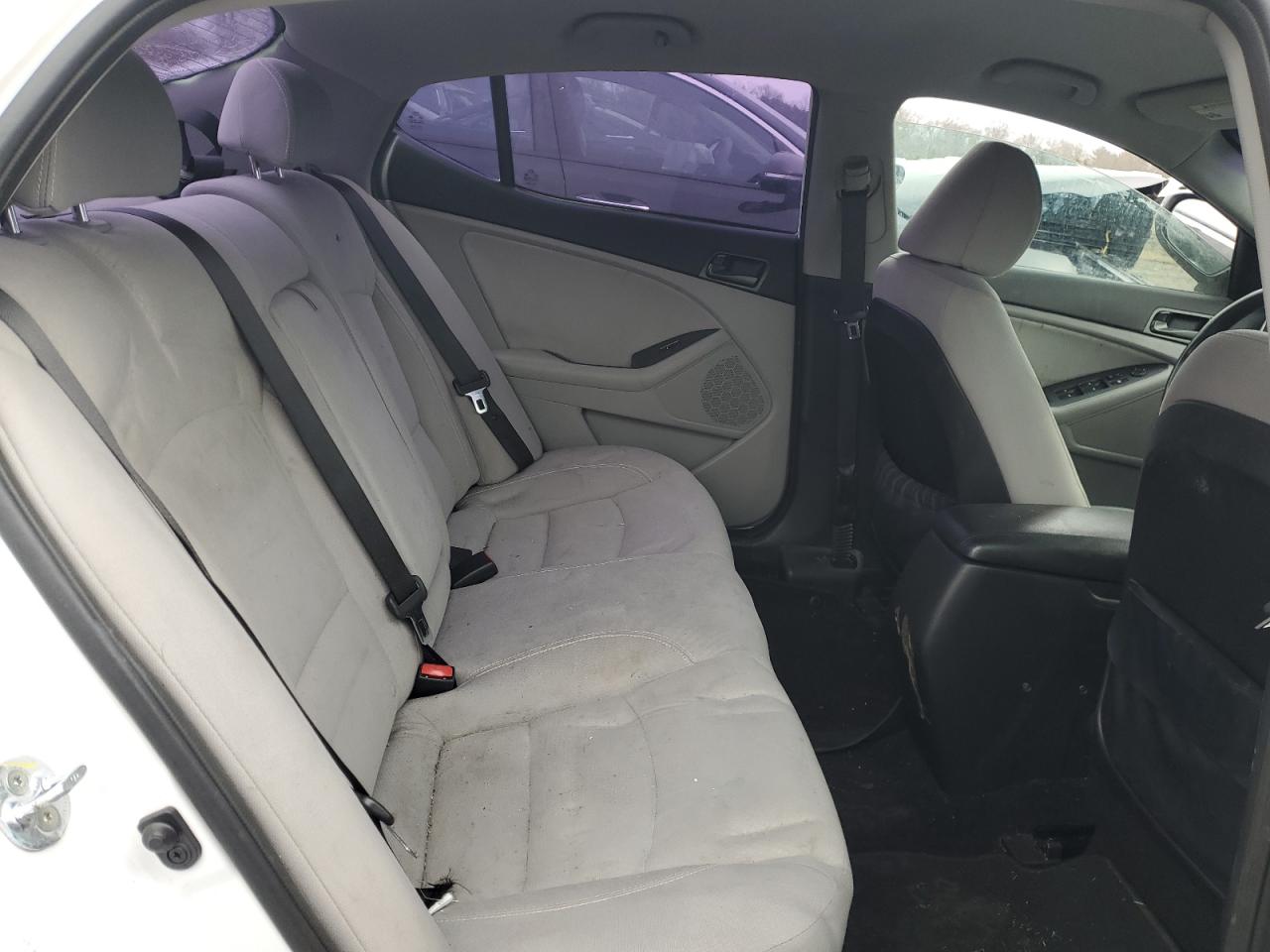 2015 Kia Optima - Image 10