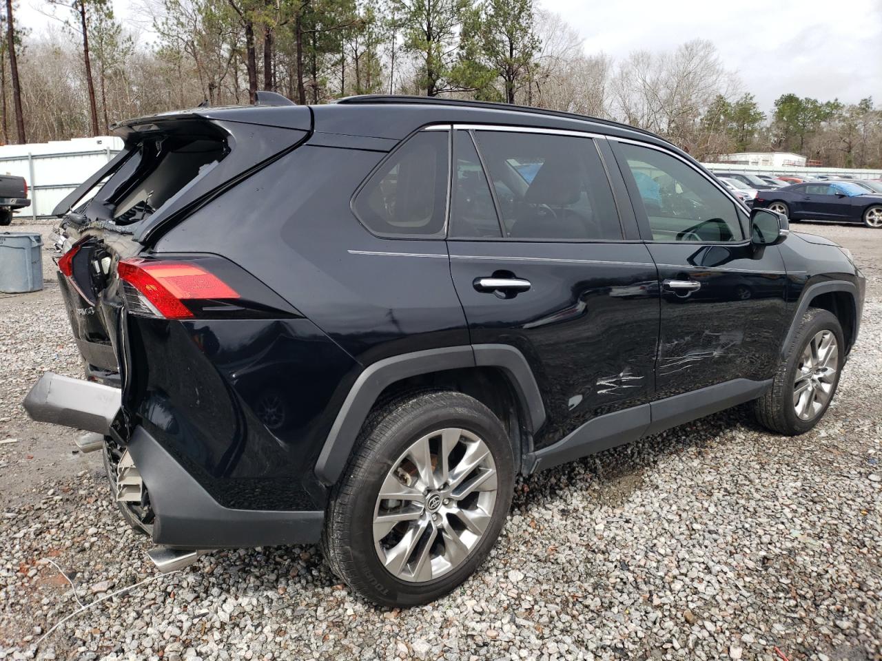 2021 Toyota RAV 4 - Image 3
