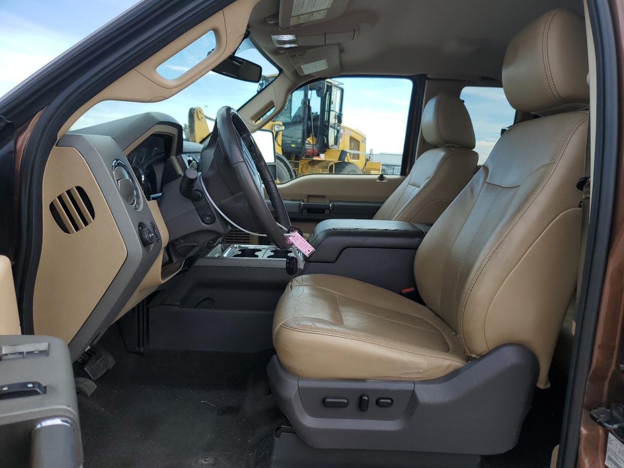 2011 Ford F350 - Image 7