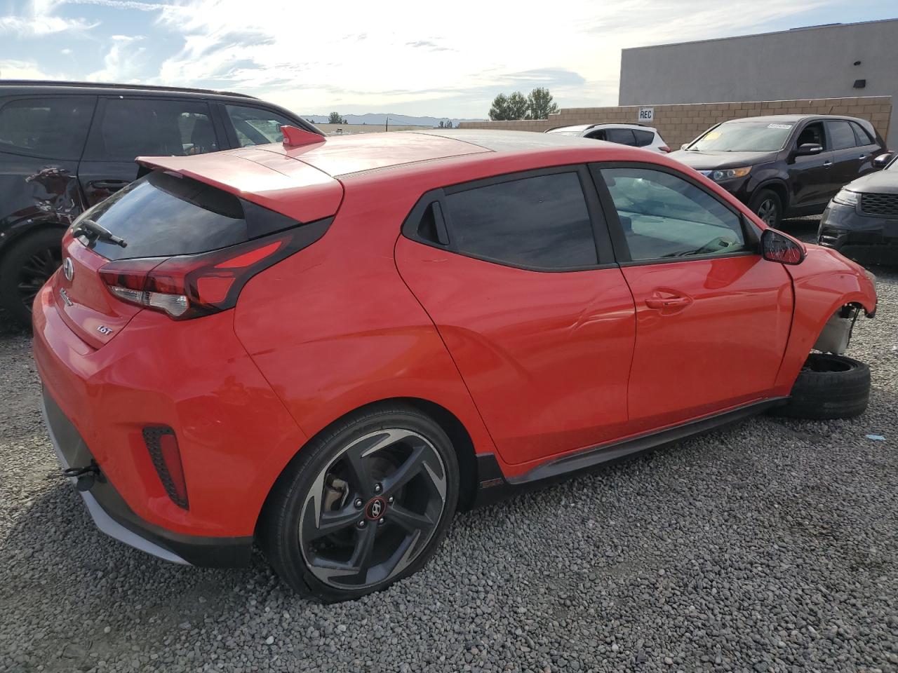2019 Hyundai Veloster - Image 3