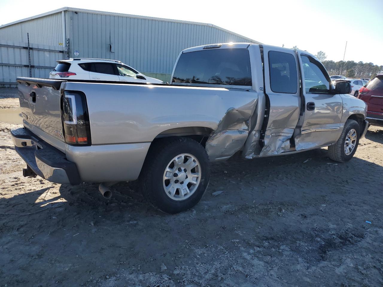 2006 GMC Sierra - Image 3