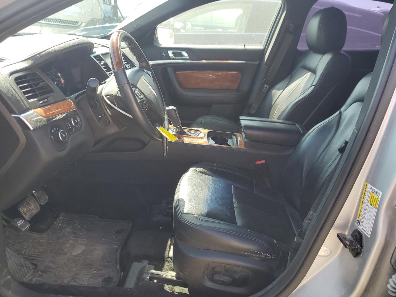 2015 Lincoln MKS - Image 7