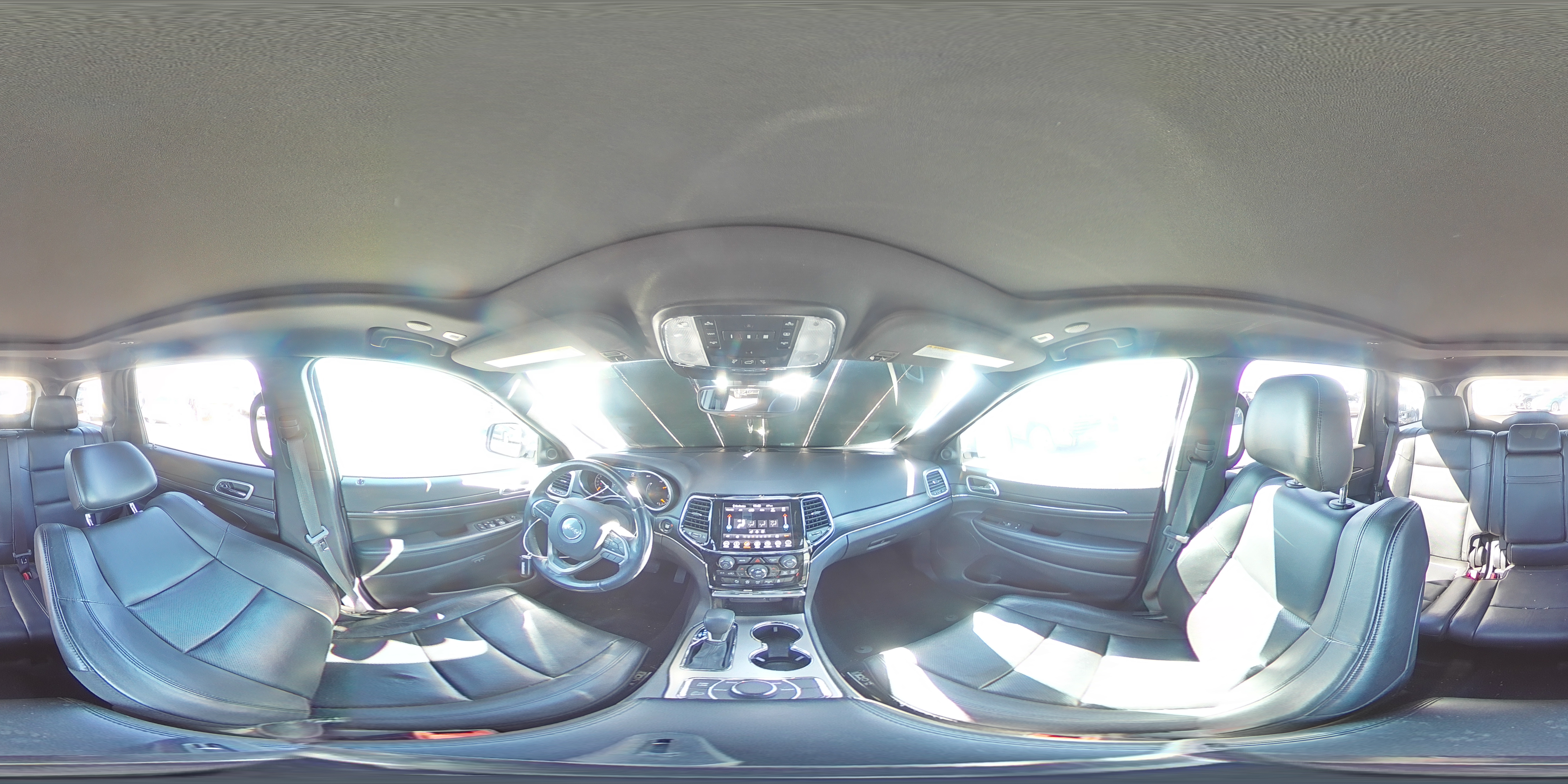 2019 Jeep Grand Cherokee - Image 13