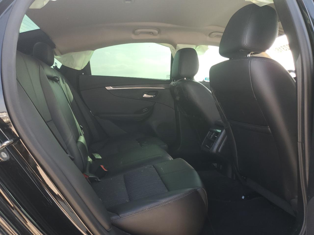 2016 Chevrolet Impala - Image 10
