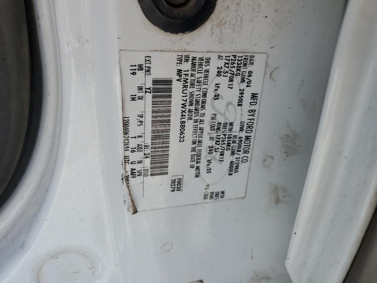 2004 Ford Expedition - Image 13