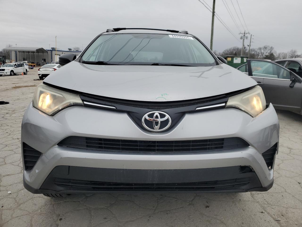2016 Toyota RAV 4 - Image 5