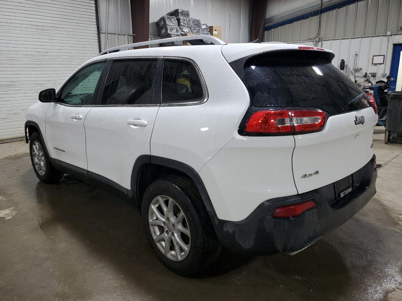 2018 Jeep Grand Cherokee - Image 2