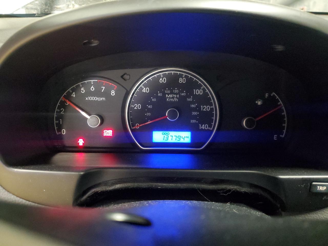 2010 Hyundai Elantra - Image 9