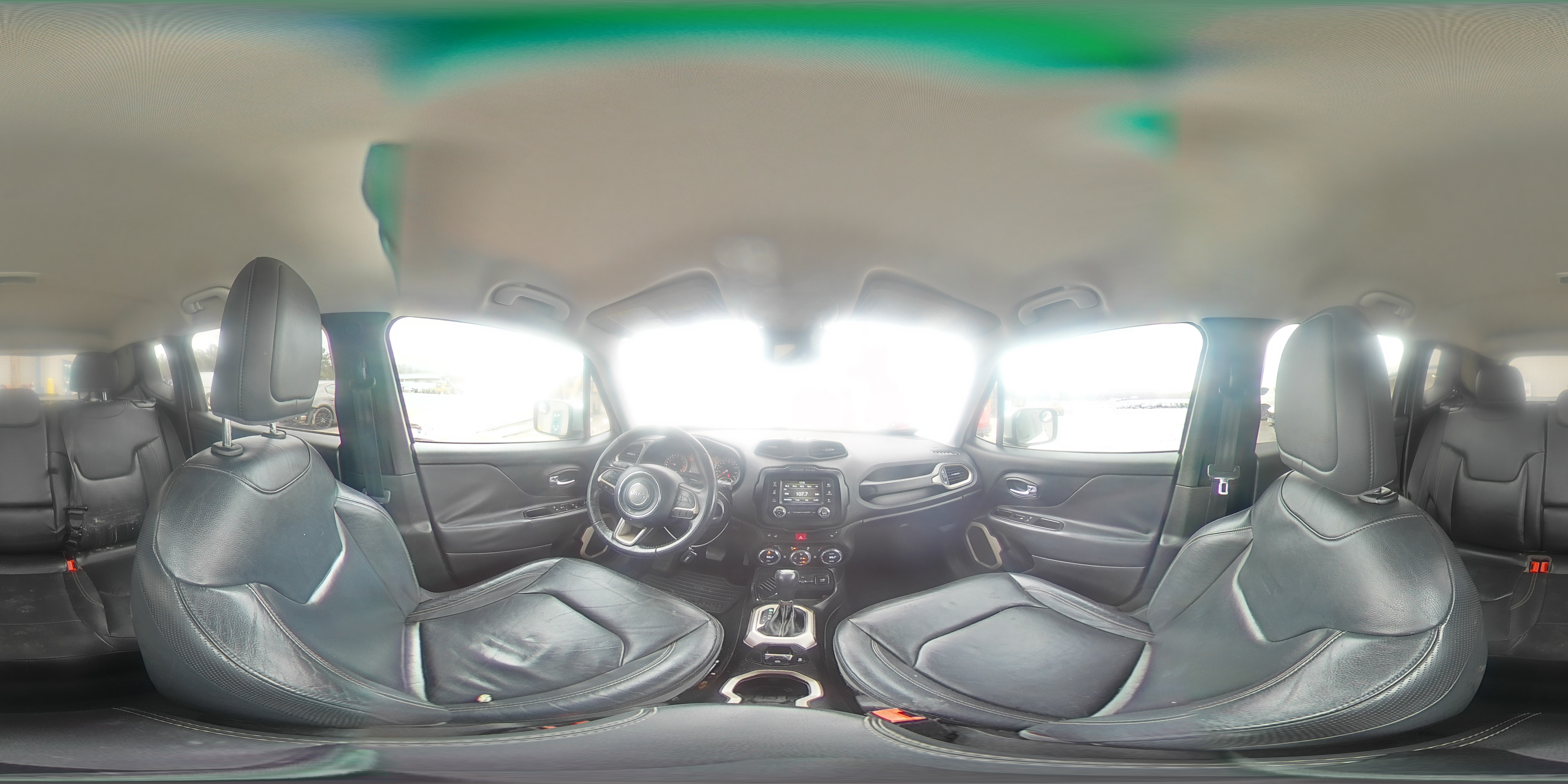 2016 Jeep Renegade - Image 14