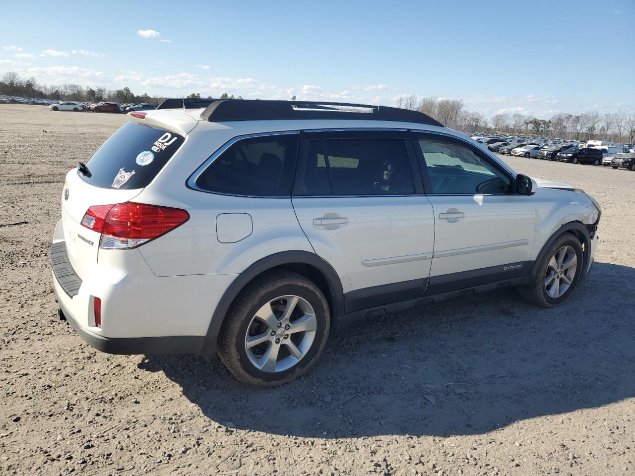2014 Subaru Outback - Image 3