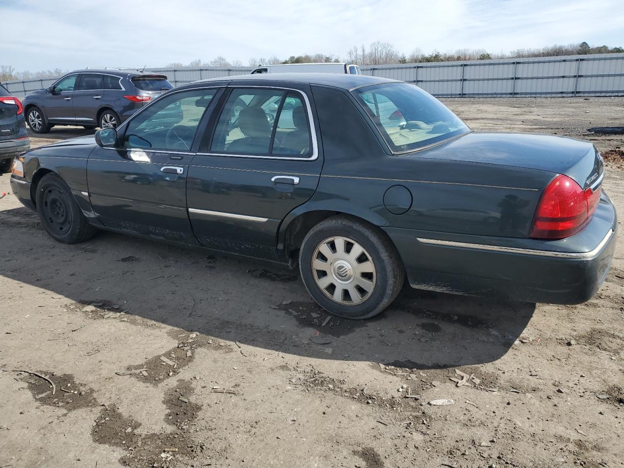 2003 Mercury Grand Marquis - Image 2