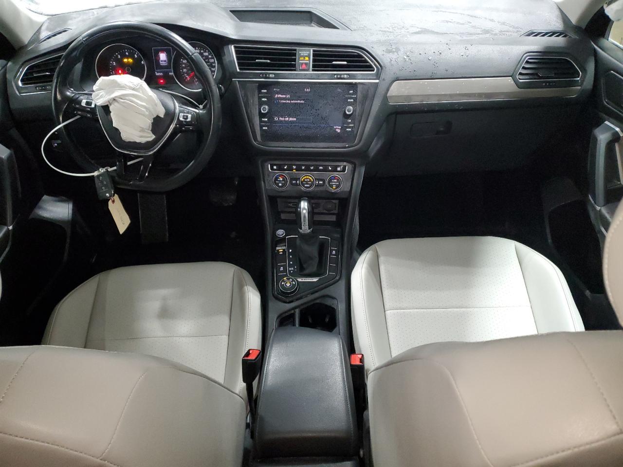 2018 Volkswagen Tiguan - Image 8