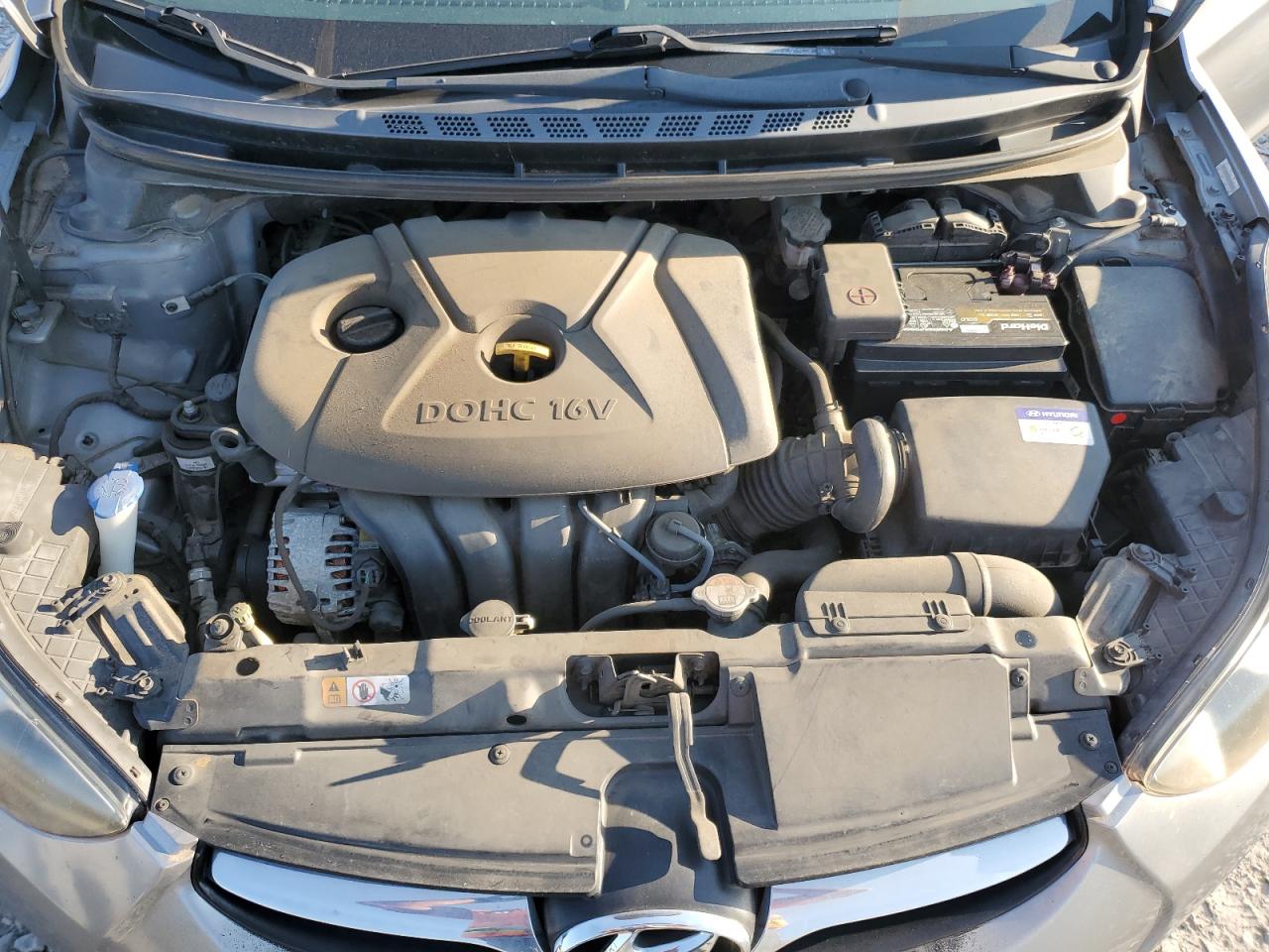 2013 Hyundai Elantra - Image 11