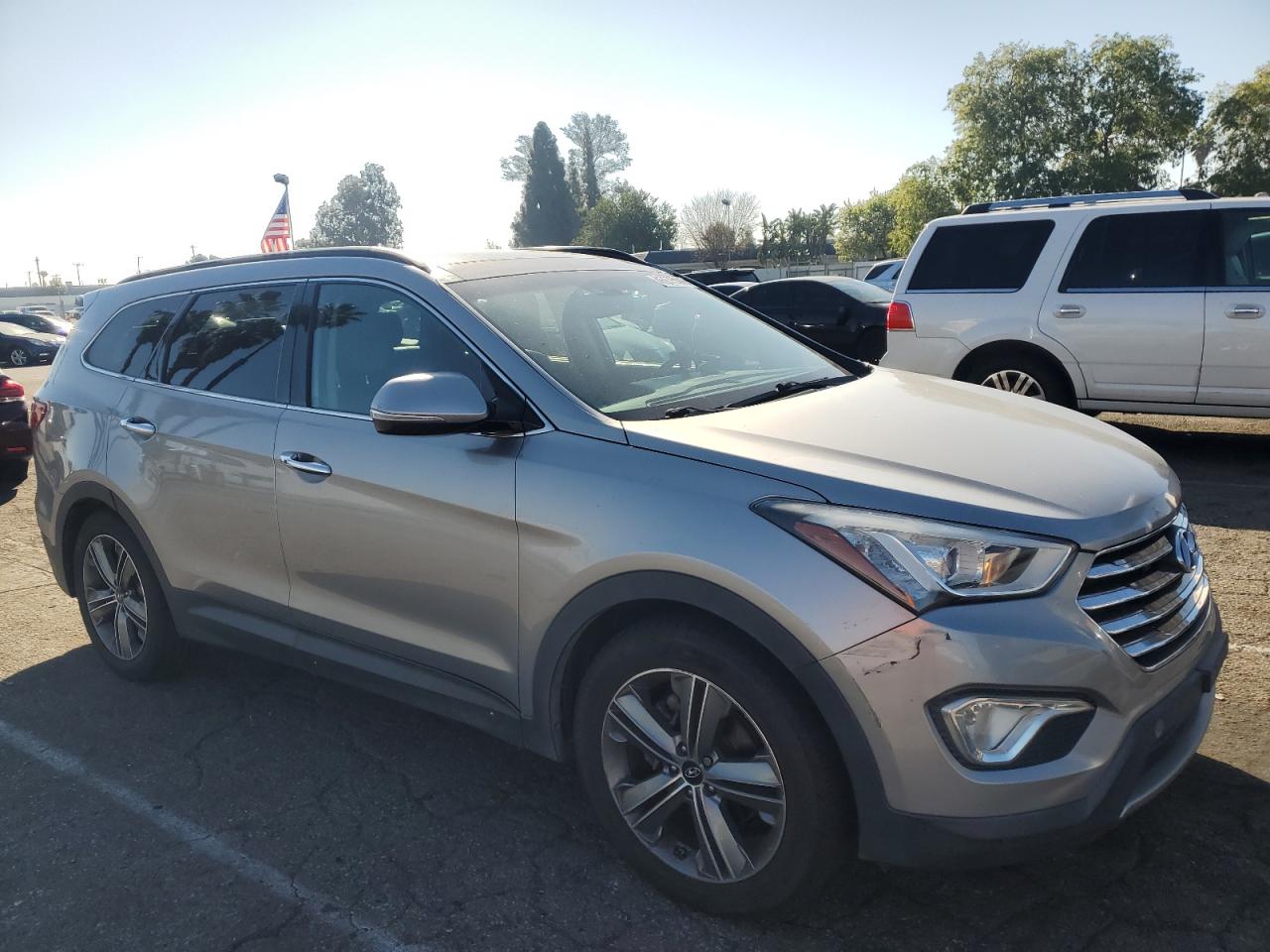 2015 Hyundai Santa Fe - Image 4