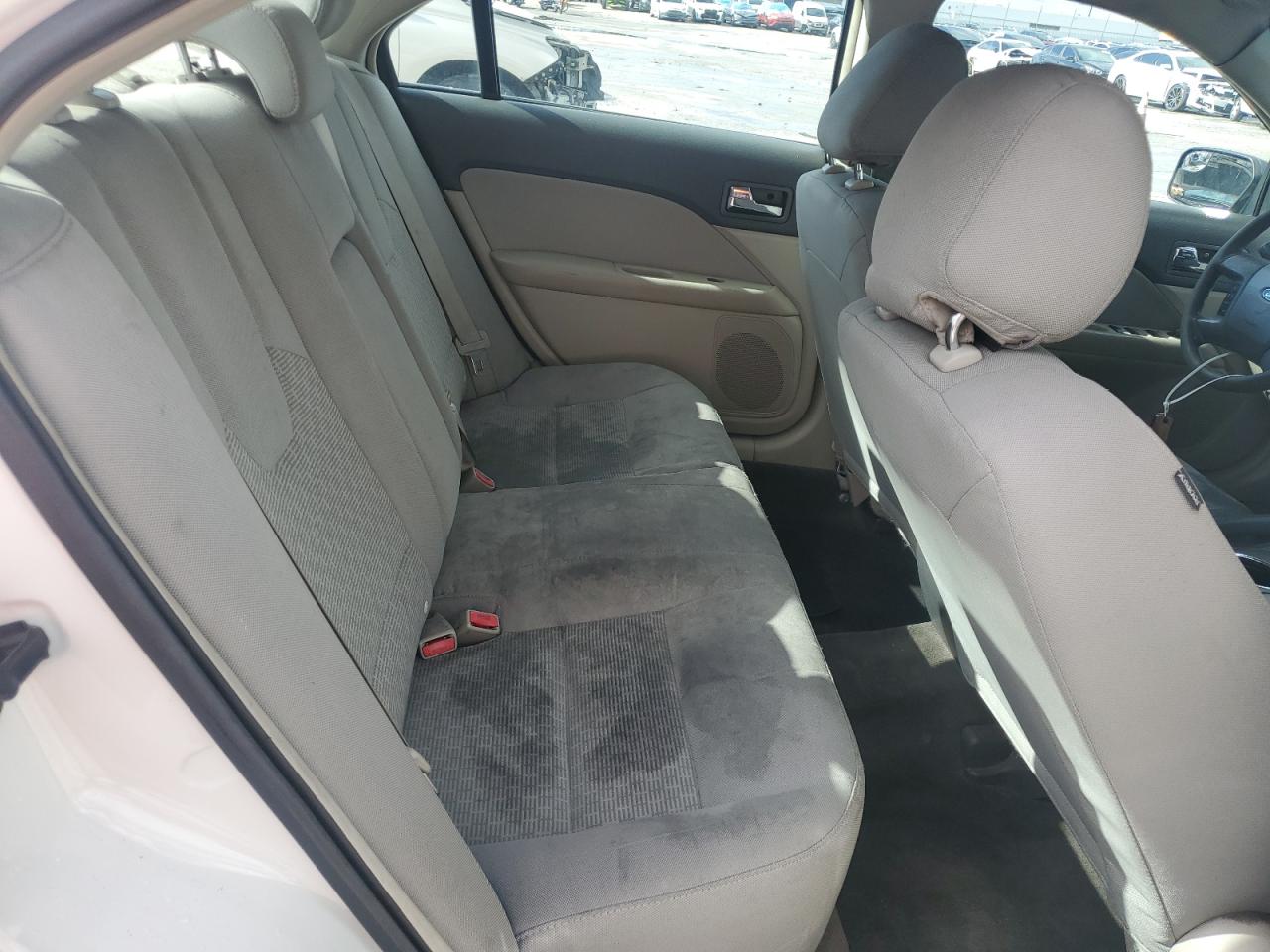 2012 Ford Fusion - Image 10