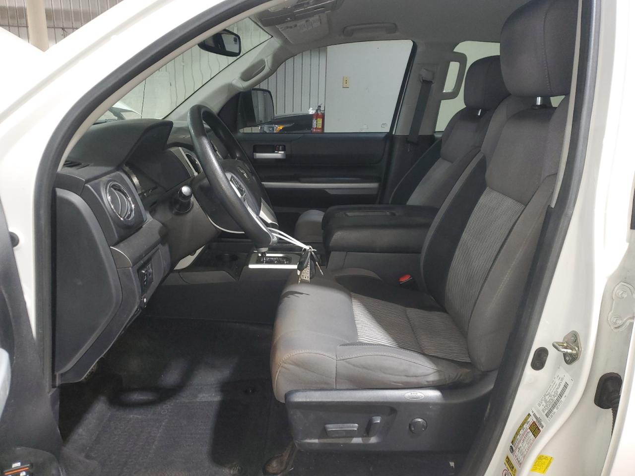 2016 Toyota Tundra - Image 7