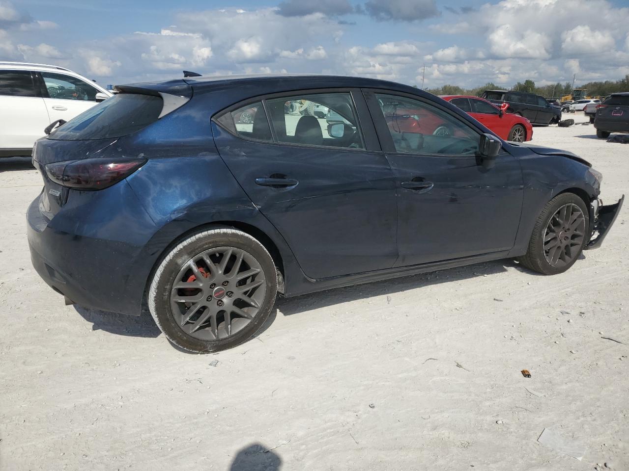 2014 Mazda 3 - Image 3