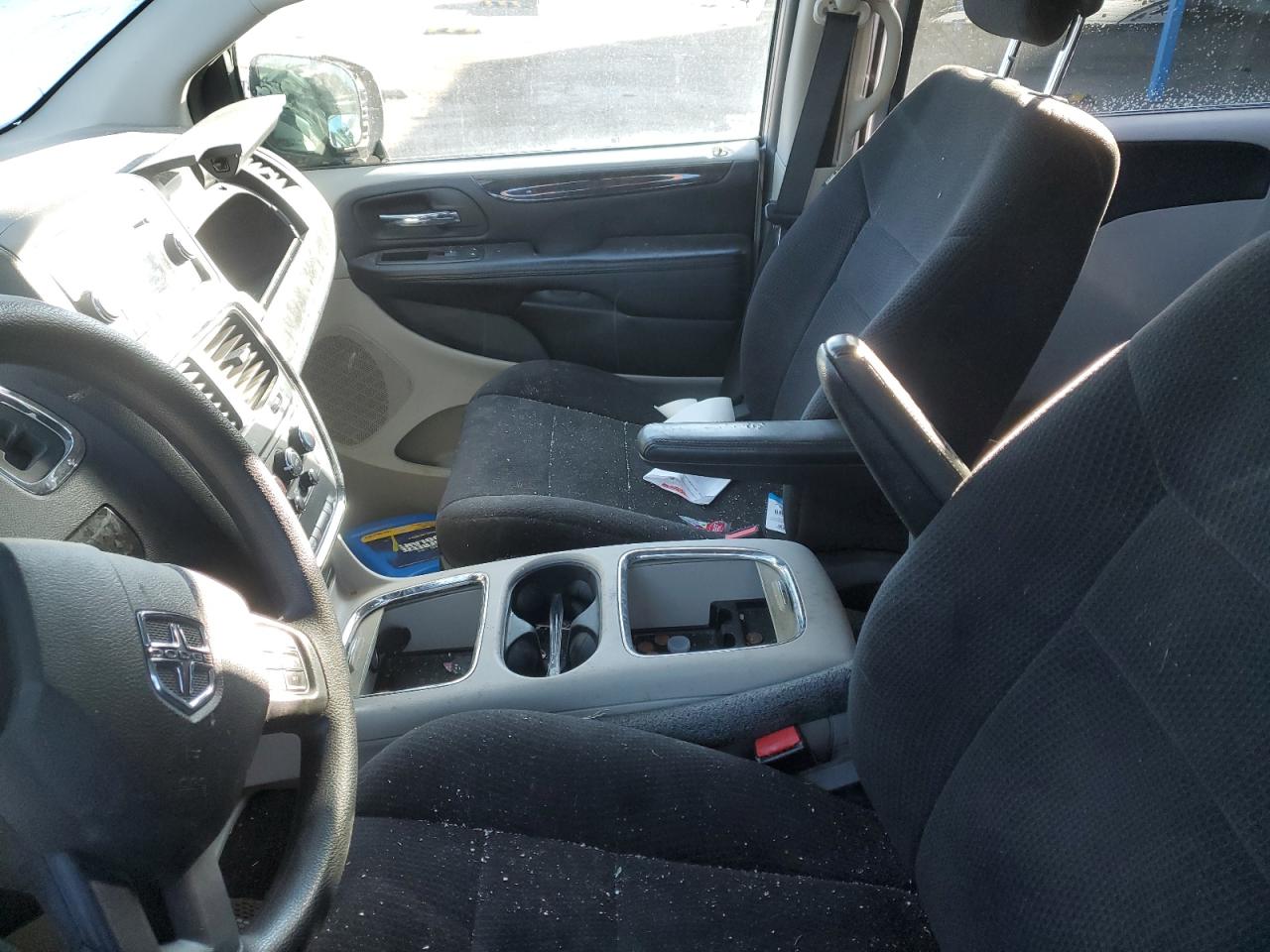 2014 Dodge Caravan - Image 8