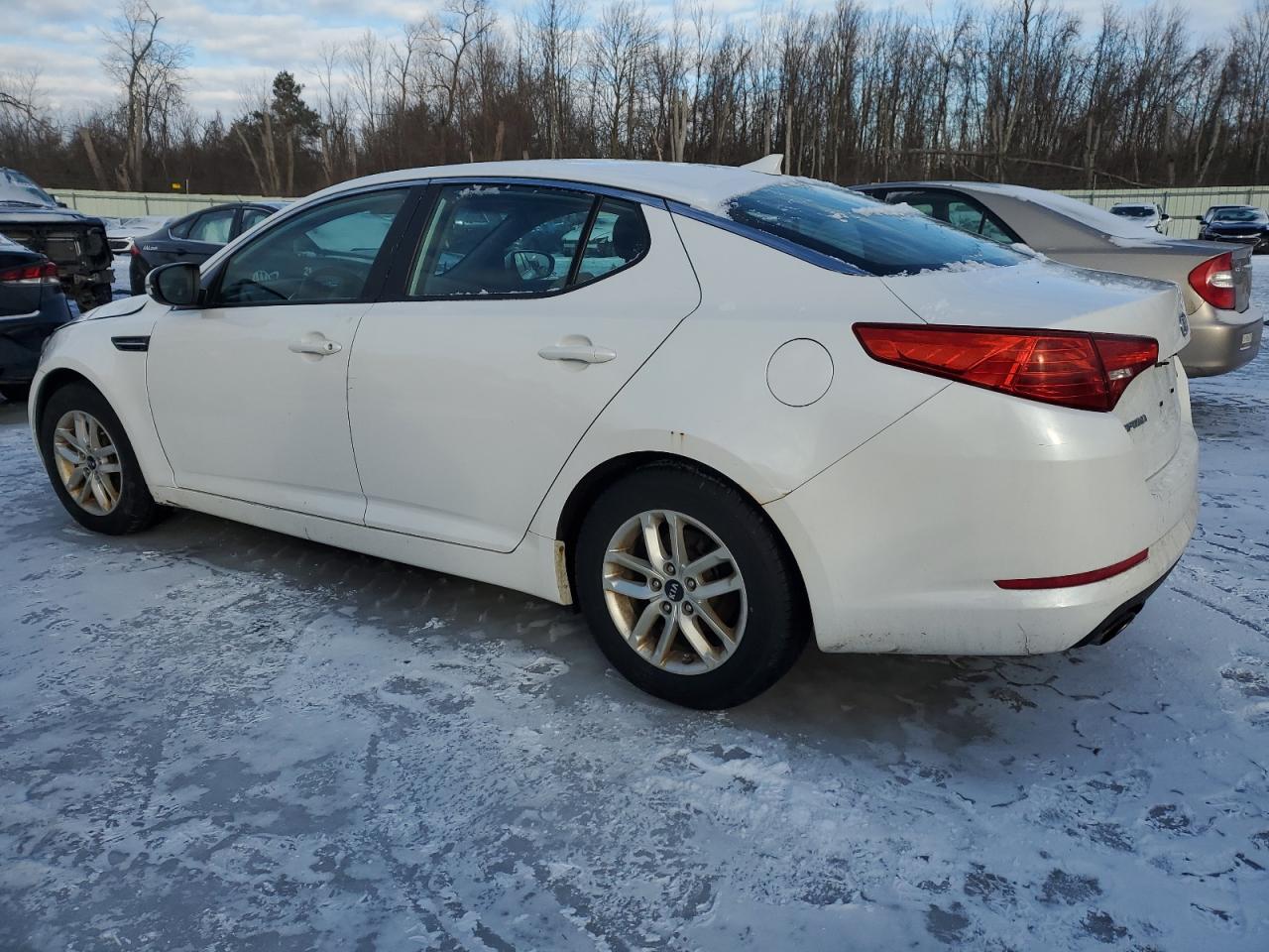 2011 Kia Optima - Image 2