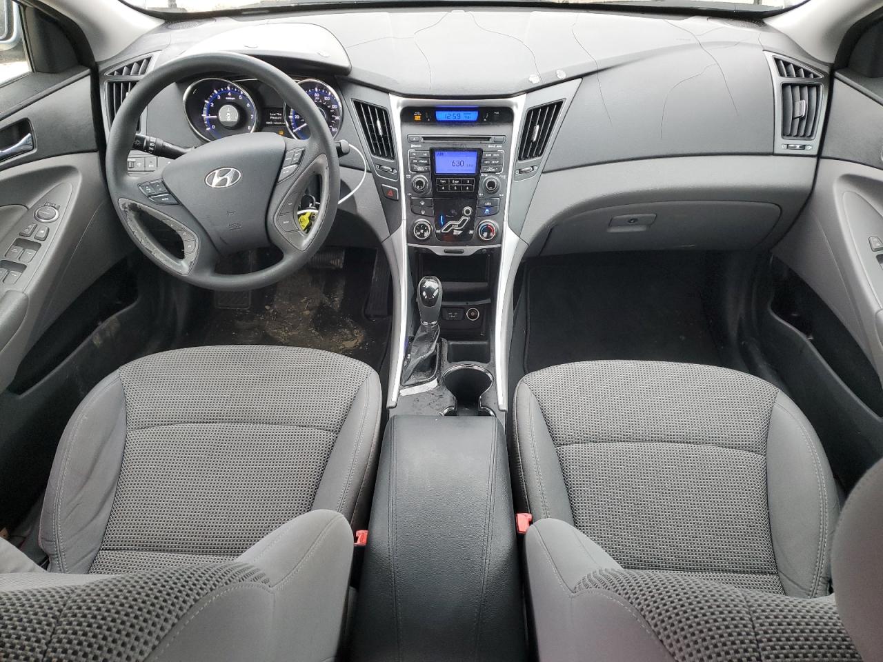 2011 Hyundai Sonata - Image 8