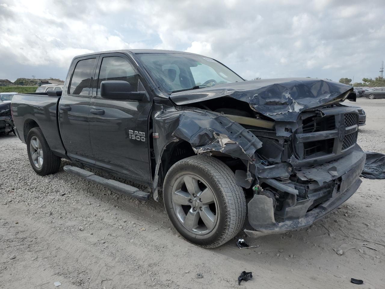 2018 RAM 1500 - Image 4