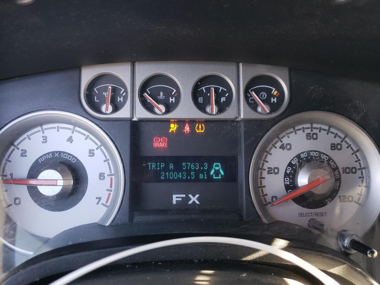 2010 Ford F-150 - Image 9