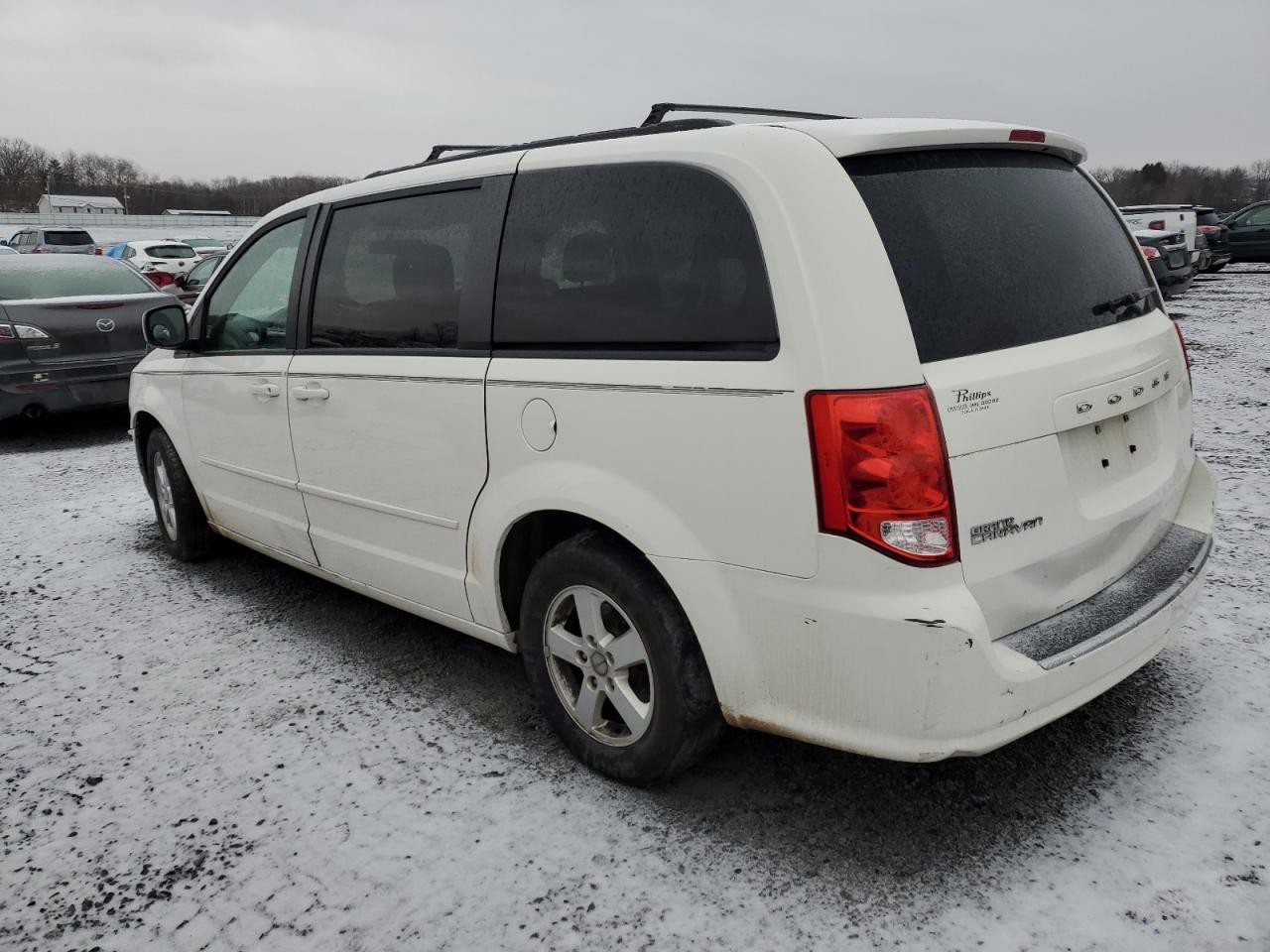 2011 Dodge Caravan - Image 2