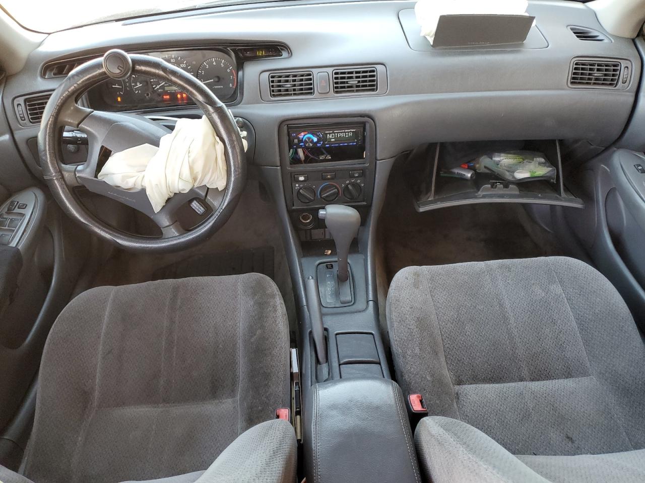 2000 Toyota Camry - Image 8