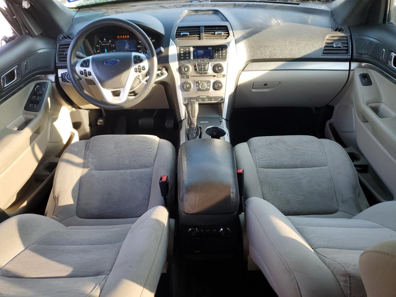 2015 Ford Explorer - Image 8