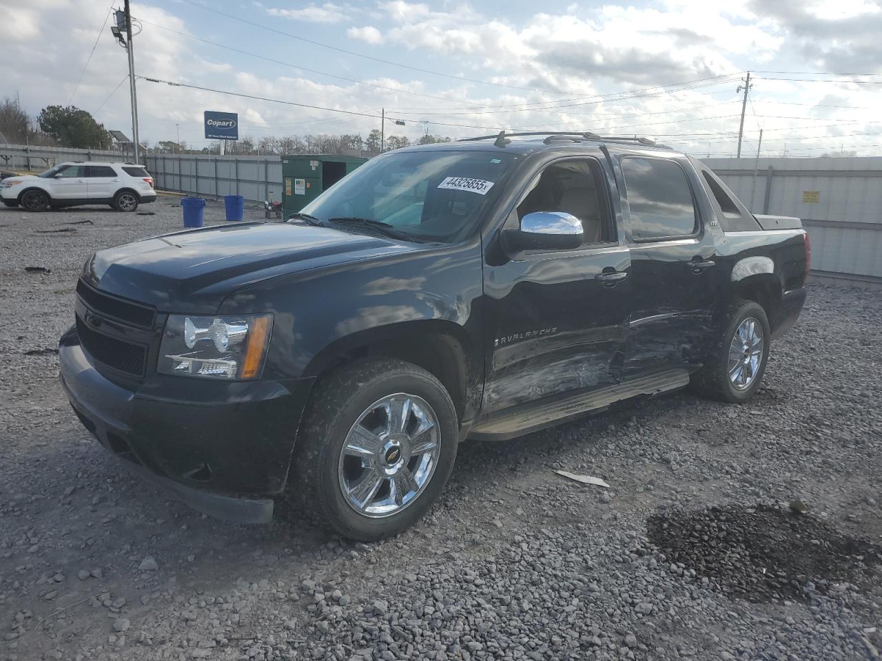 2009 Chevrolet Avalanche - Image 1