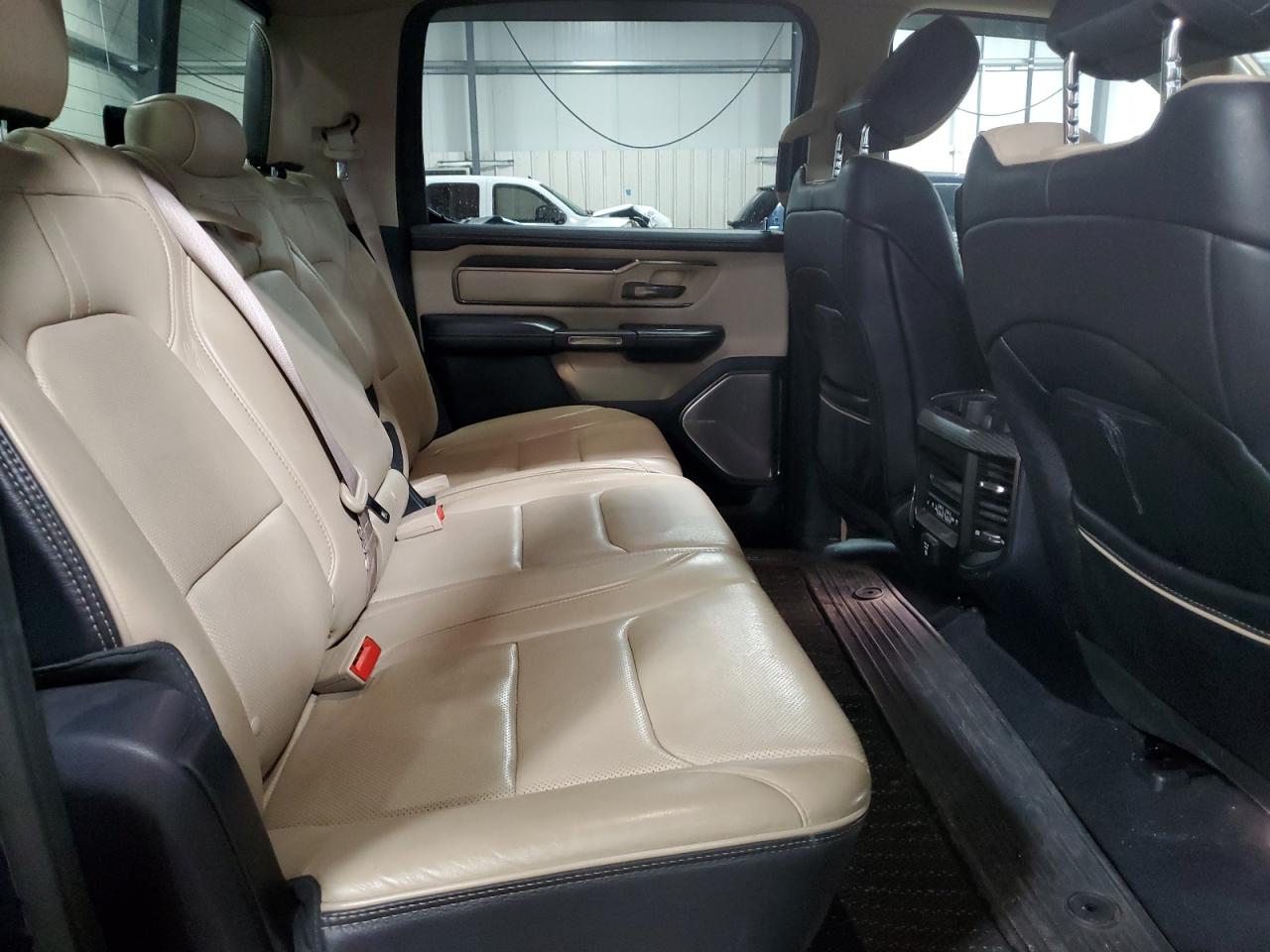 2019 RAM 1500 - Image 10
