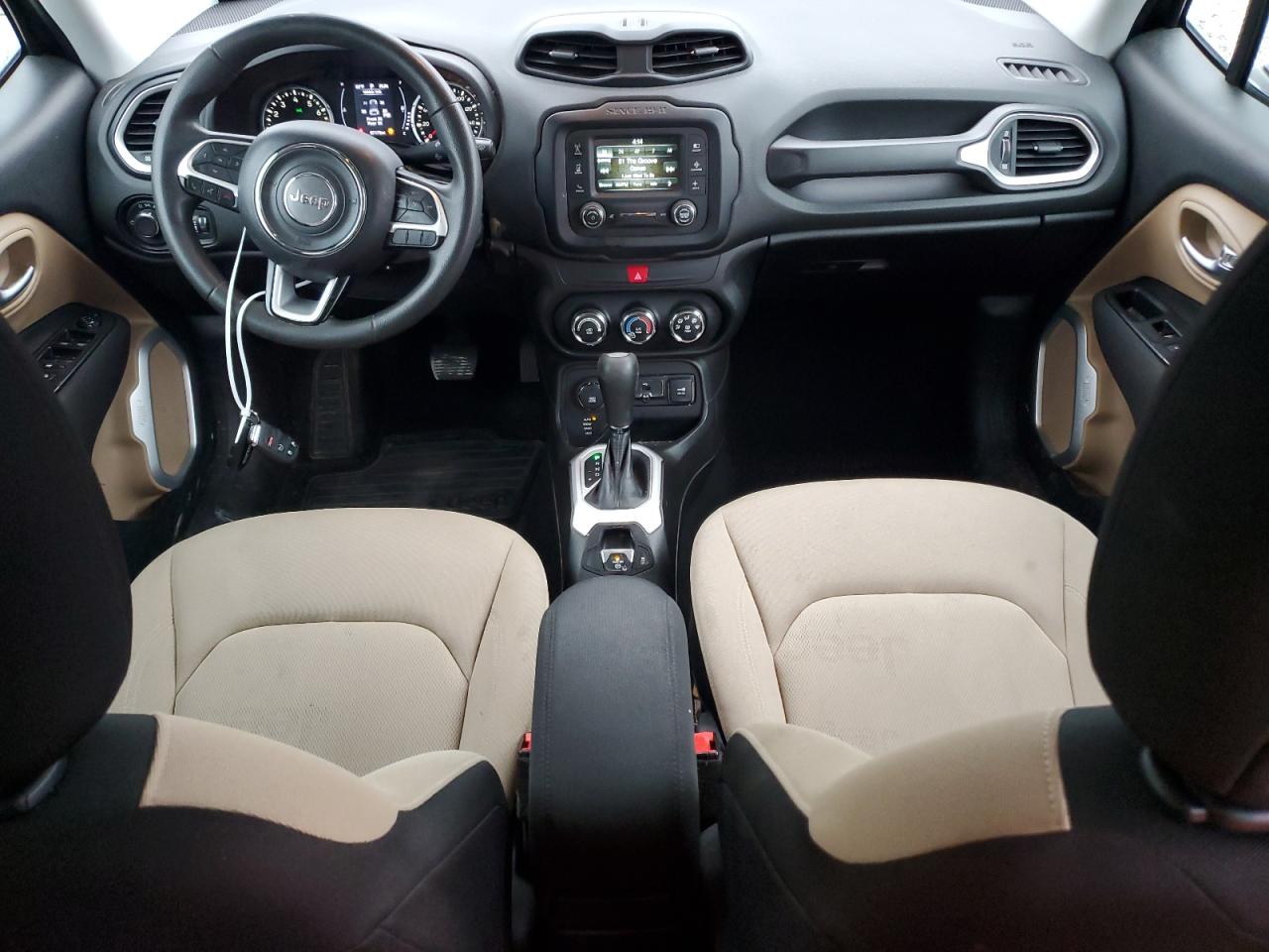 2017 Jeep Renegade - Image 8