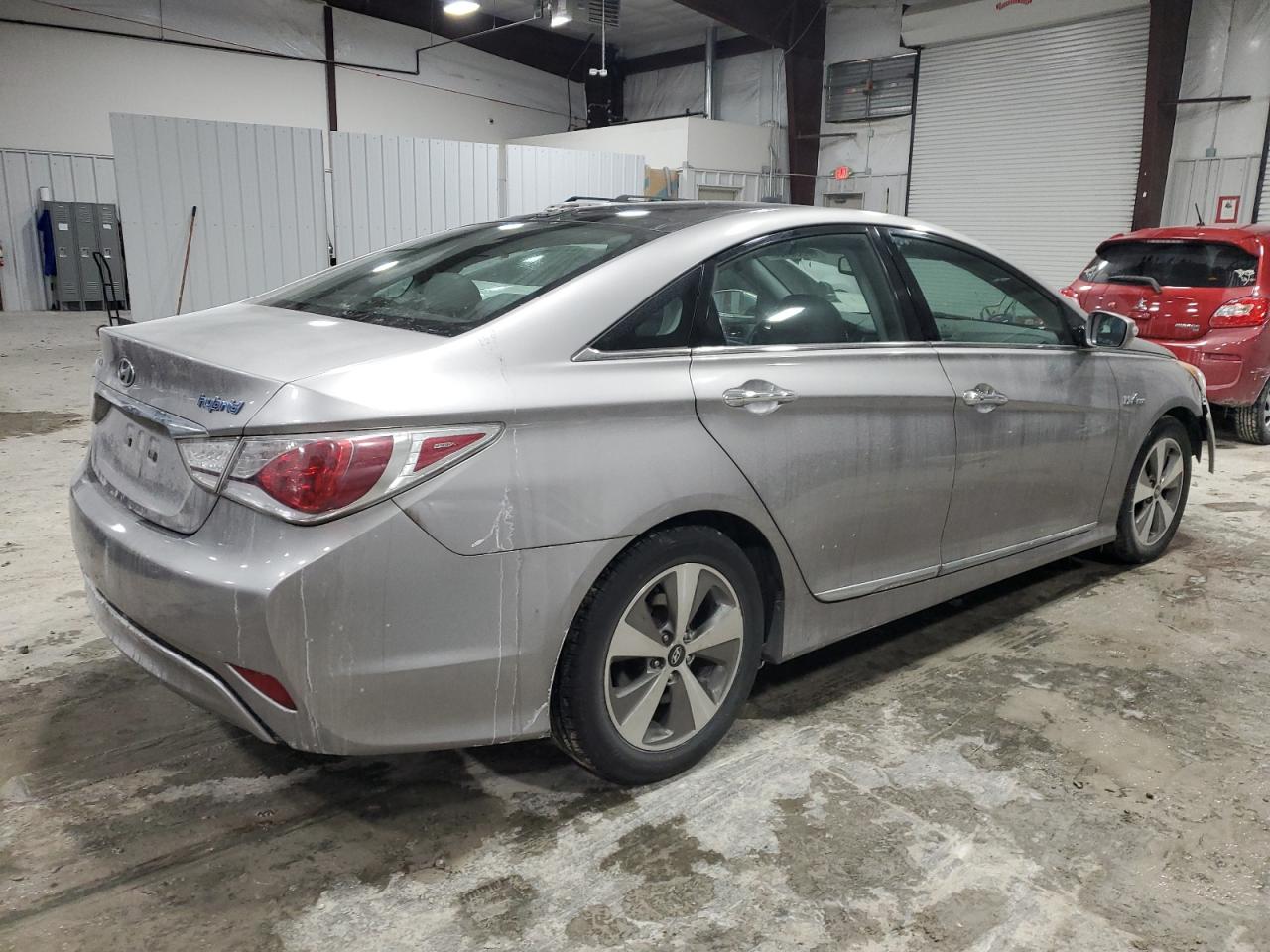 2012 Hyundai Sonata - Image 3