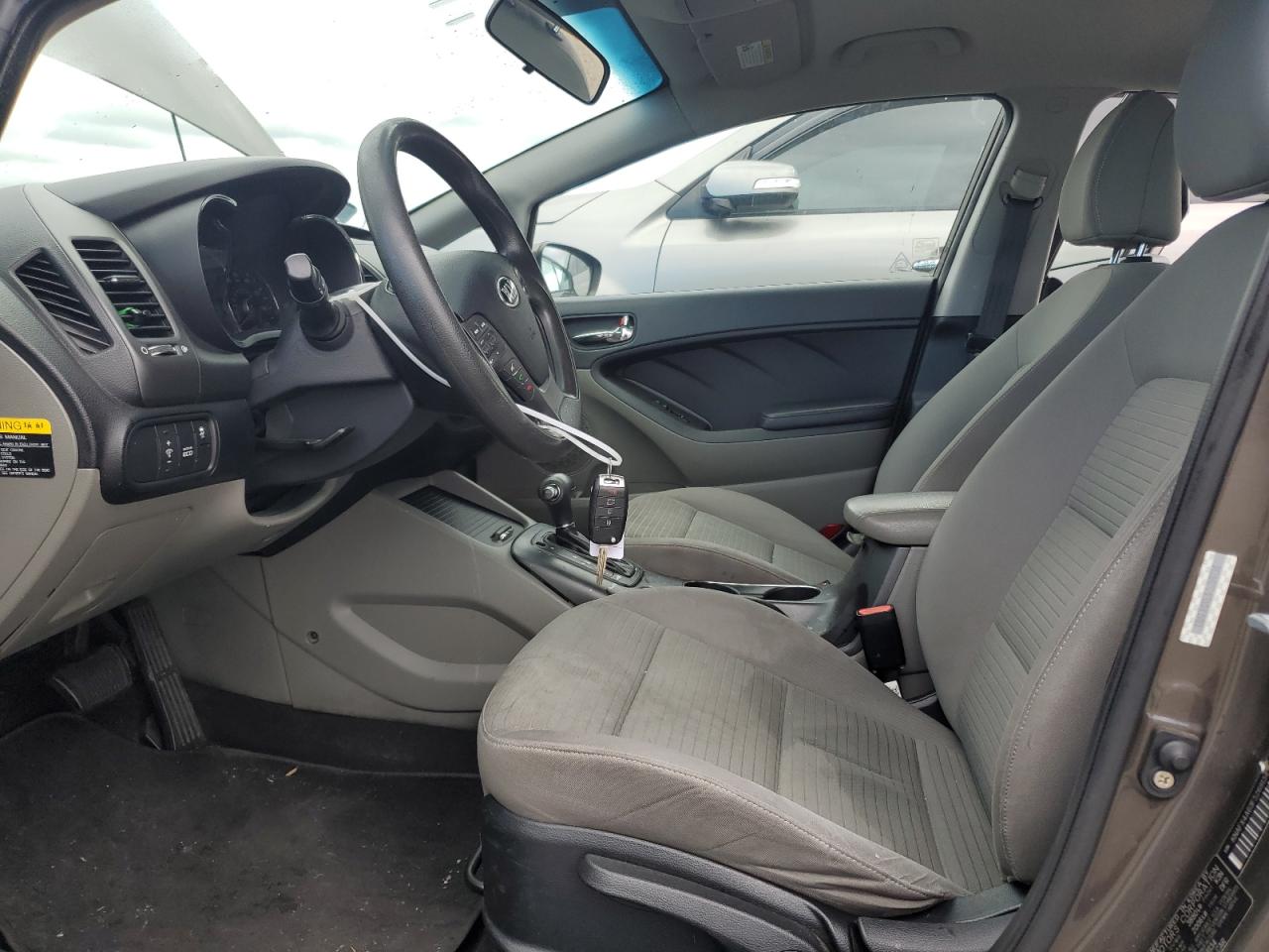 2015 Kia Forte - Image 7