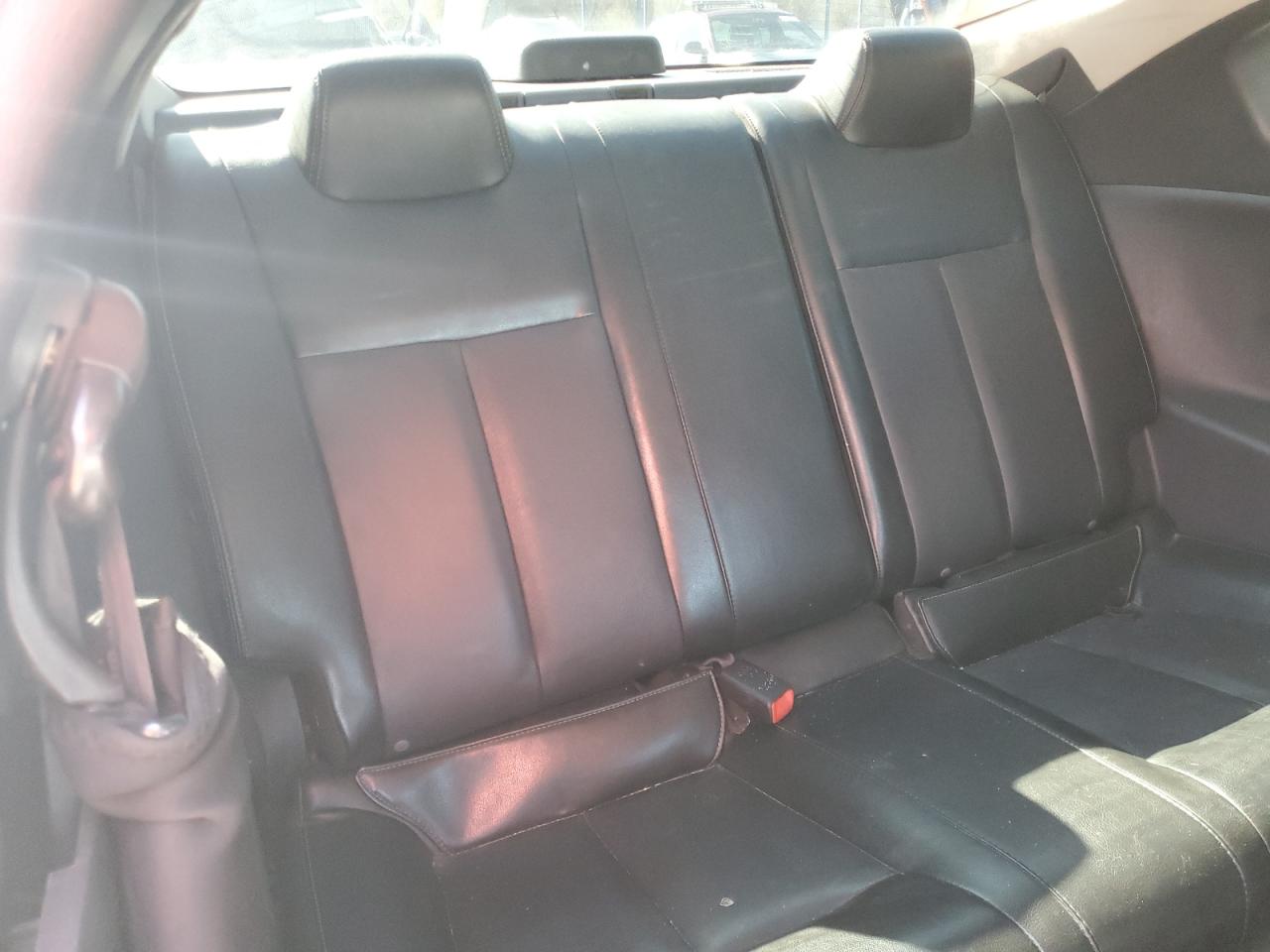 2010 Nissan Altima - Image 10