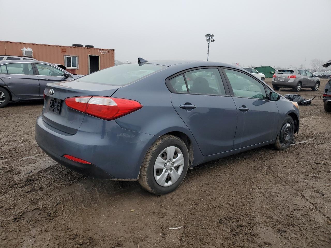 2016 Kia Forte - Image 3