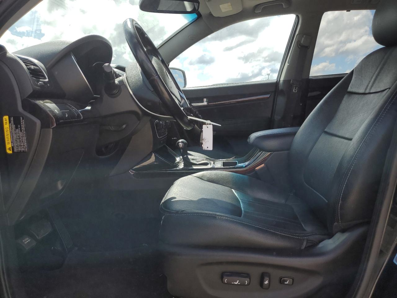 2014 Kia Sorento - Image 7