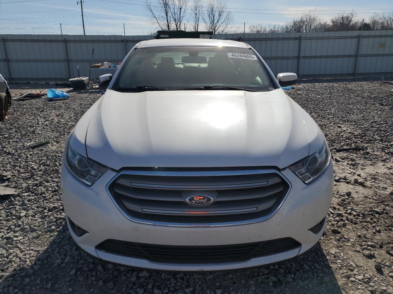 2015 Ford Taurus - Image 5
