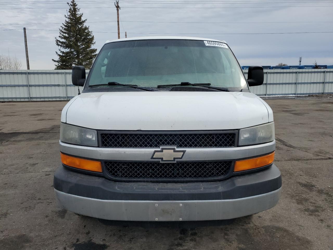2012 Chevrolet Express - Image 5