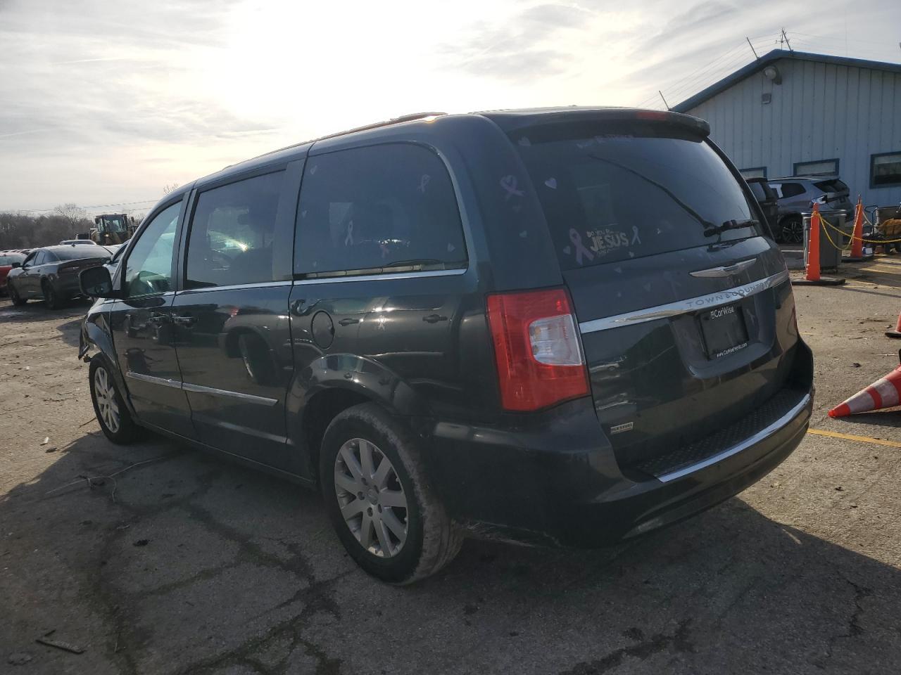 2014 Chrysler Town & Country - Image 2