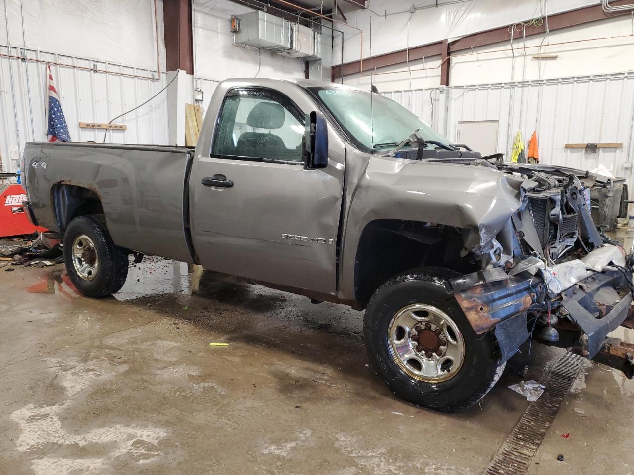 2009 Chevrolet Silverado - Image 4