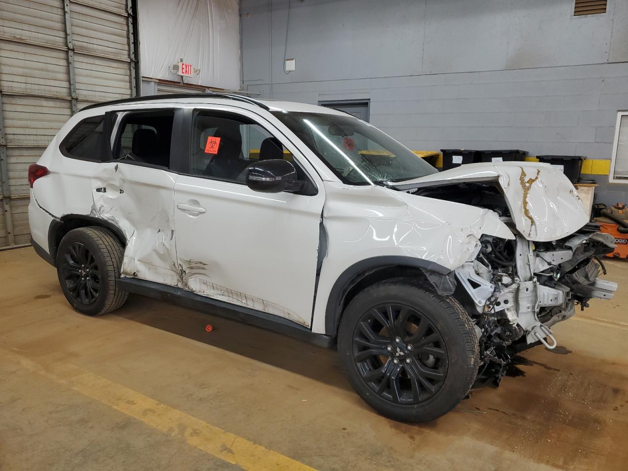 2018 Mitsubishi Outlander - Image 4