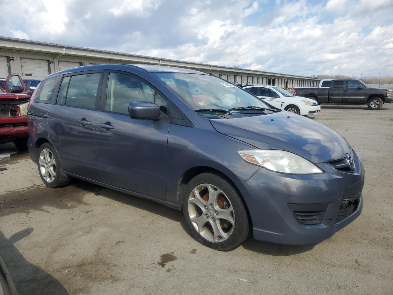 2010 Mazda 5 - Image 4