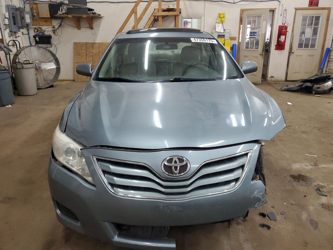 2010 Toyota Camry - Image 5