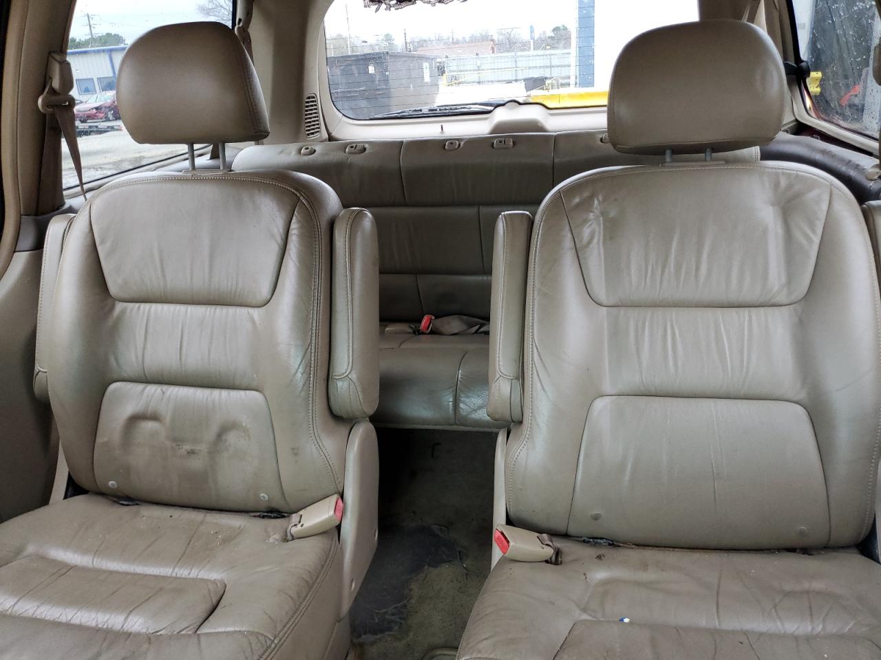 2004 Honda Odyssey - Image 10