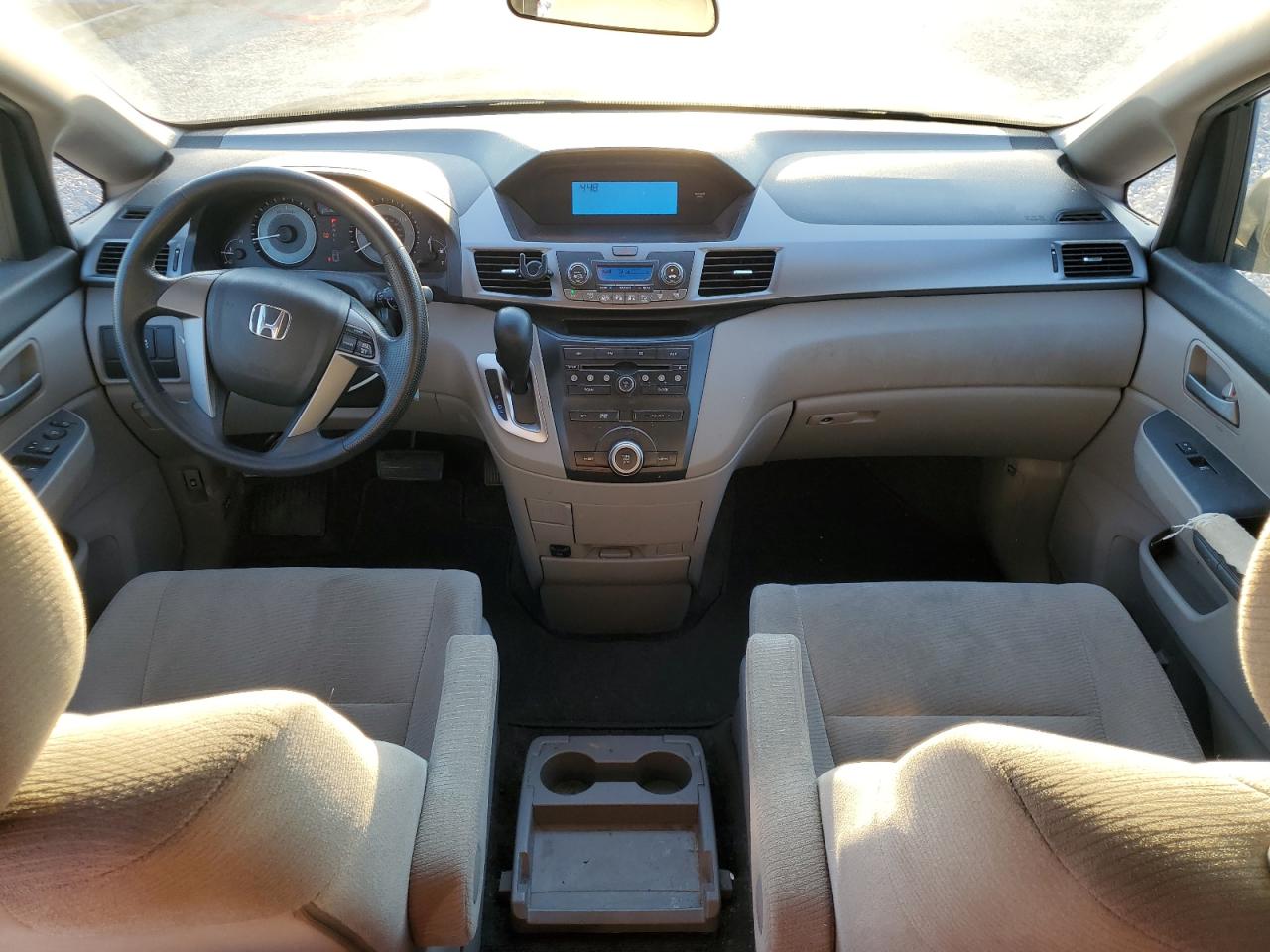 2012 Honda Odyssey - Image 8