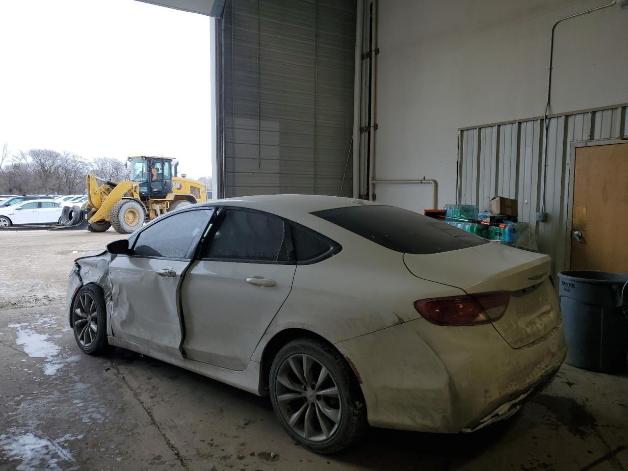 2016 Chrysler 200 - Image 2